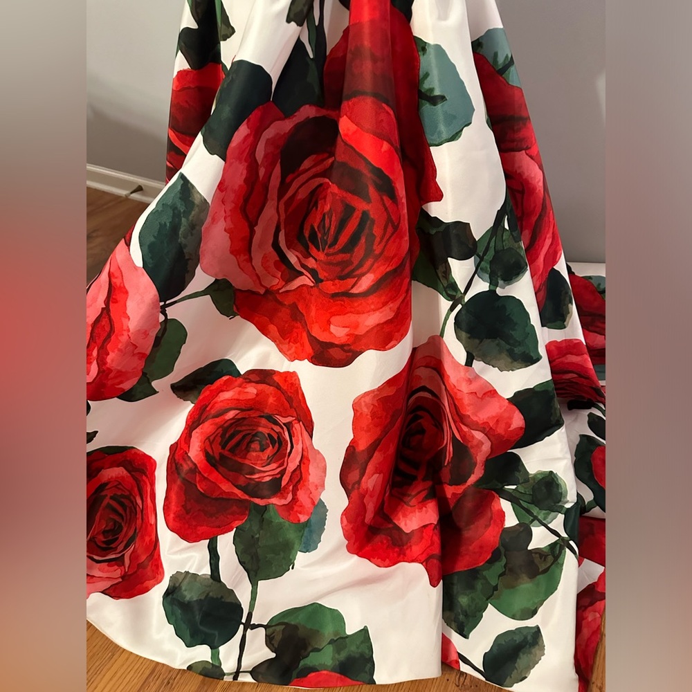 Sherri Hill Red and White Floral Prom Dress ROSES - Picture 8 of 16
